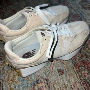 Women’s New Balance 327 sneakers size 9 beige